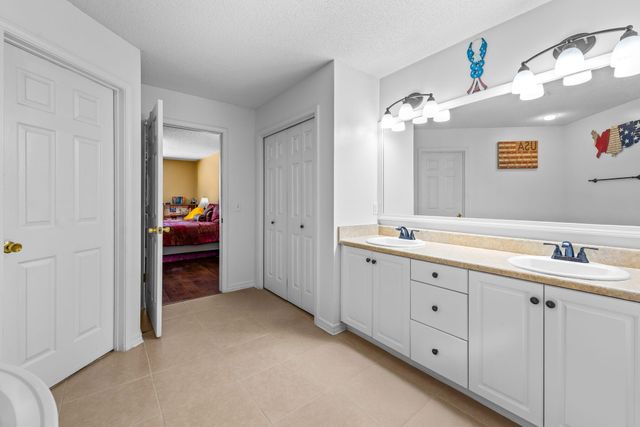 7373 Rexford Street, Navarre, FL 32566