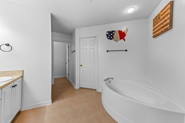 7373 Rexford Street, Navarre, FL 32566