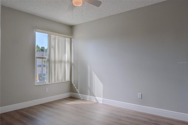 5004 LAGUNA BAY CIRCLE 48, Kissimmee, FL 34746