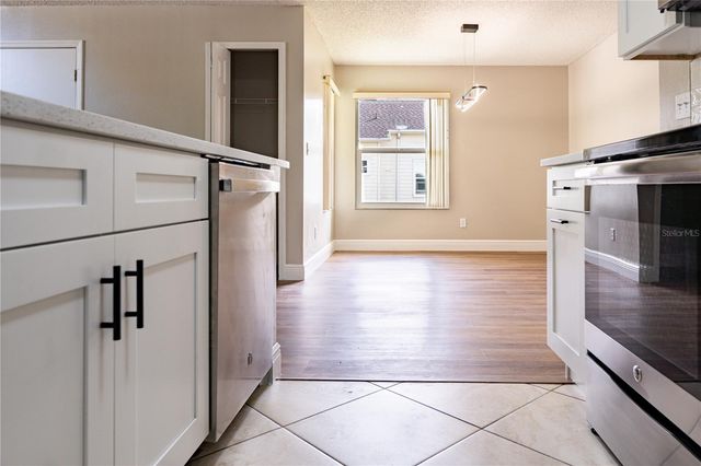 5004 LAGUNA BAY CIRCLE 48, Kissimmee, FL 34746