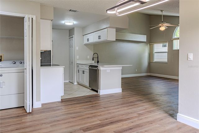 5004 LAGUNA BAY CIRCLE 48, Kissimmee, FL 34746