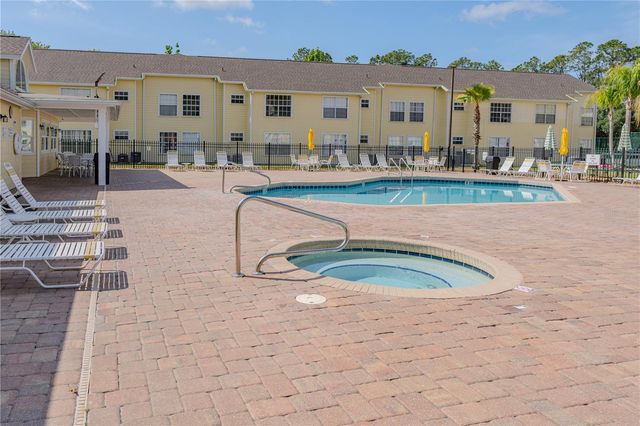 5004 LAGUNA BAY CIRCLE 48, Kissimmee, FL 34746