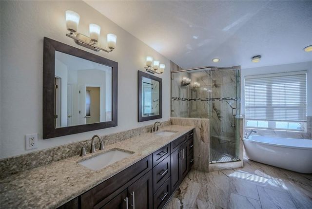 6598 SE 11TH LOOP, Ocala, FL 34472