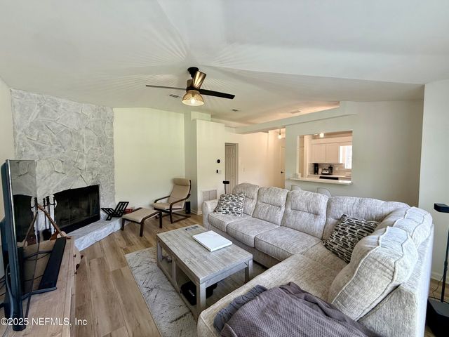 509 CAMELIA Street, Atlantic Beach, FL 32233