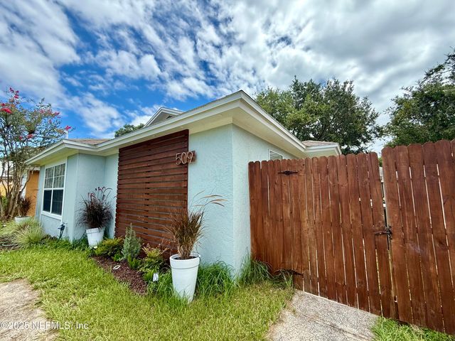509 CAMELIA Street, Atlantic Beach, FL 32233