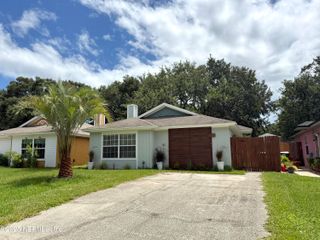 509 CAMELIA Street, Atlantic Beach, FL 32233