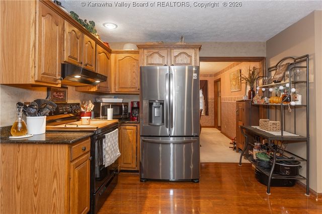 44 Shannon Drive, Hurricane, WV 25526