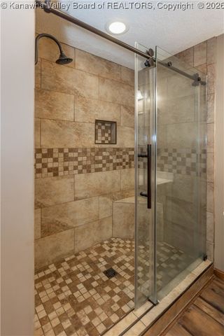 44 Shannon Drive, Hurricane, WV 25526