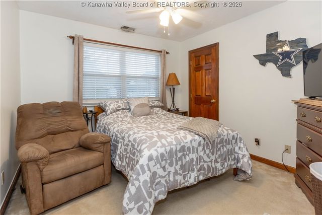 44 Shannon Drive, Hurricane, WV 25526