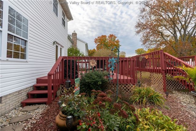 44 Shannon Drive, Hurricane, WV 25526