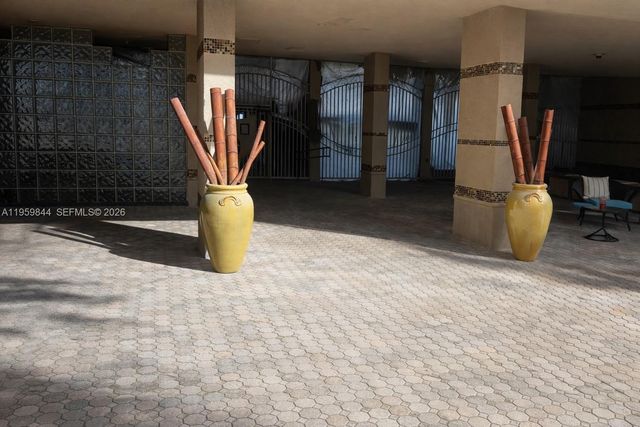 345 N Fort Lauderdale Beach Blvd 201, Fort Lauderdale, FL 33304