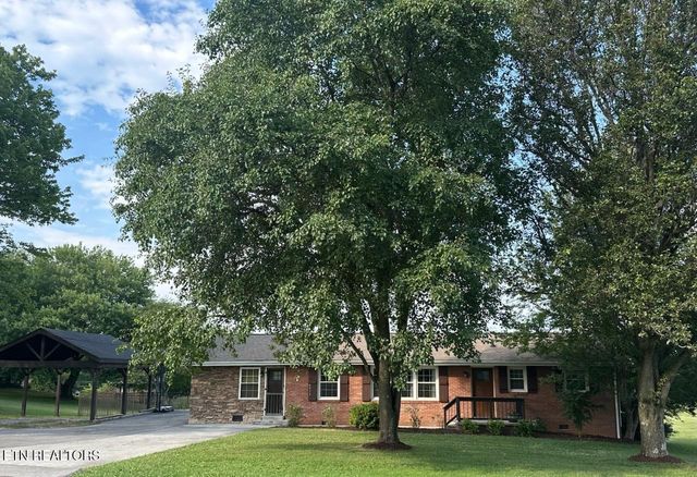 8024 Sharp Rd, Powell, TN 37849