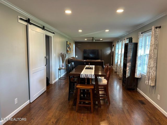 8024 Sharp Rd, Powell, TN 37849