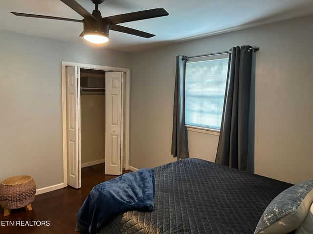 8024 Sharp Rd, Powell, TN 37849