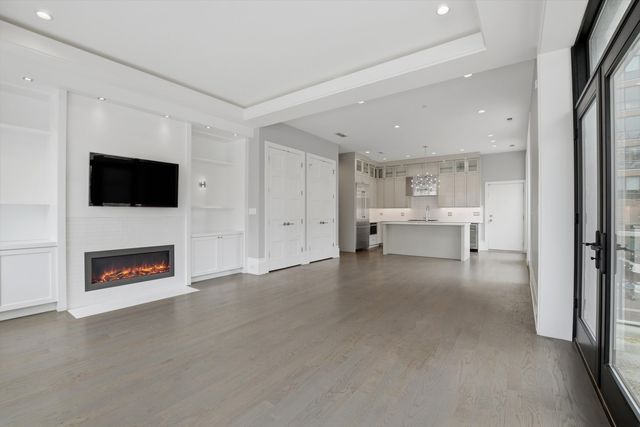 1258 N Milwaukee Avenue 2N, Chicago, IL 60622
