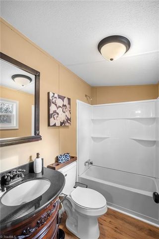 5370 N Nc Highway 150, Lexington, NC 27295