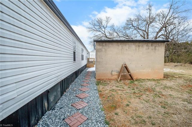 5370 N Nc Highway 150, Lexington, NC 27295