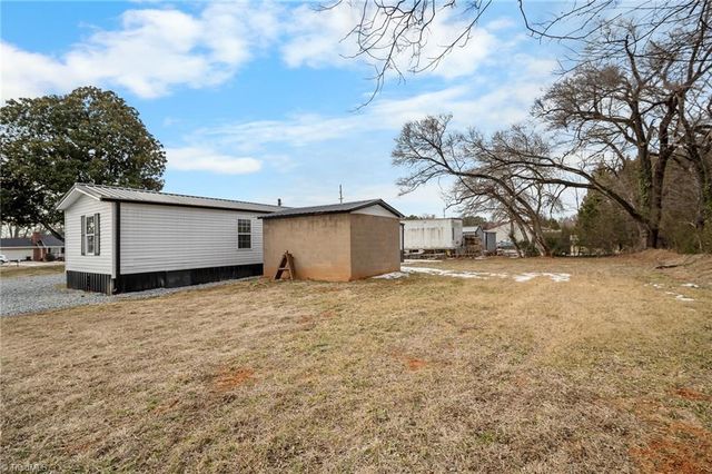 5370 N Nc Highway 150, Lexington, NC 27295