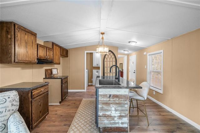 5370 N Nc Highway 150, Lexington, NC 27295