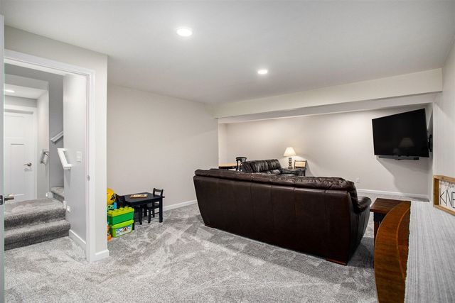 150 Oakwood Drive, Coldwater, MI 49036