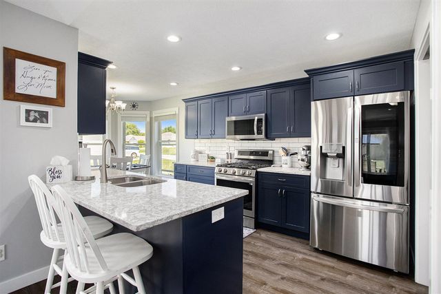 150 Oakwood Drive, Coldwater, MI 49036