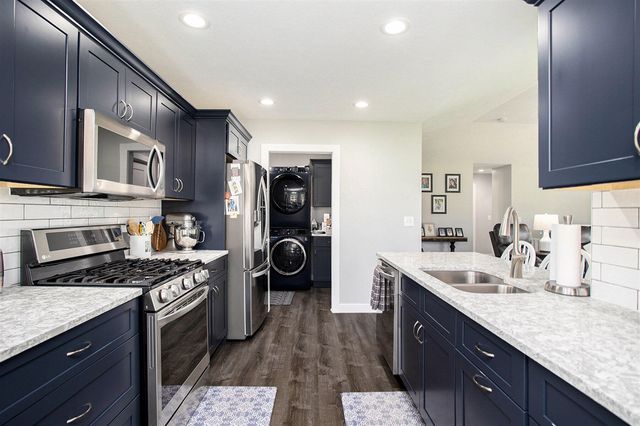 150 Oakwood Drive, Coldwater, MI 49036