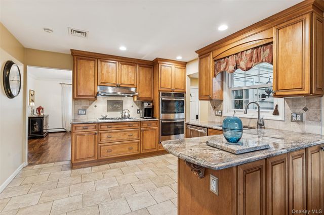 126 Andover Road, Rockville Centre, NY 11570