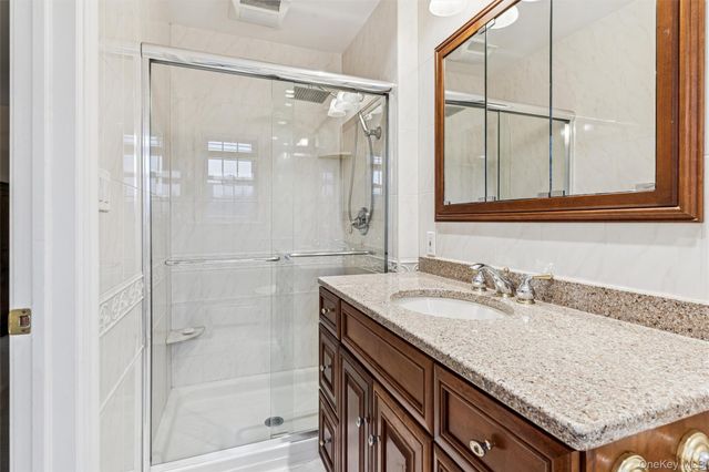 126 Andover Road, Rockville Centre, NY 11570