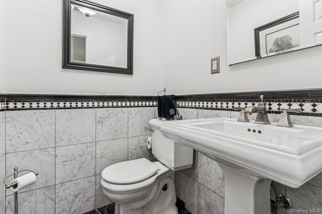 126 Andover Road, Rockville Centre, NY 11570