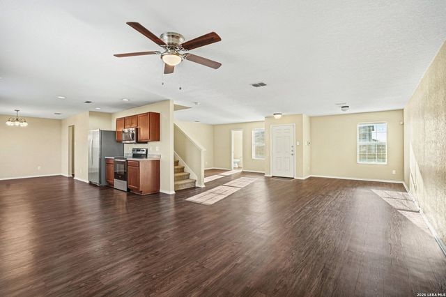 148 Hinge Chase, Cibolo, TX 78108