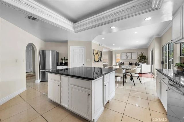 17325 San Jose, Granada Hills, CA 91344