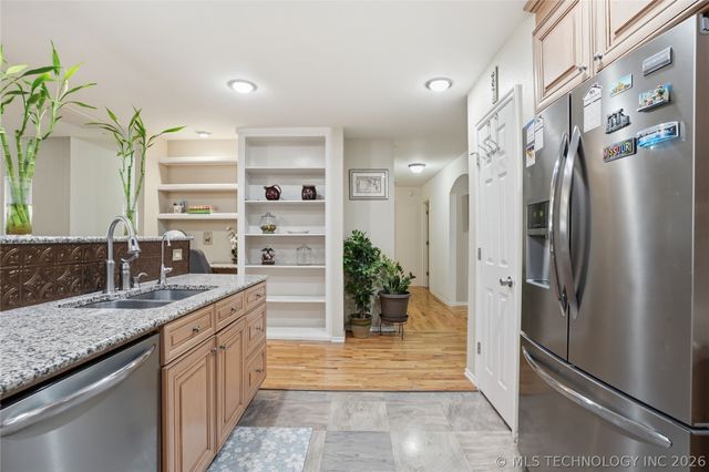 11421 S Mulberry Lane, Jenks, OK 74037