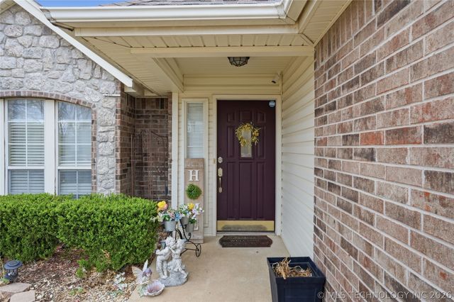 11421 S Mulberry Lane, Jenks, OK 74037