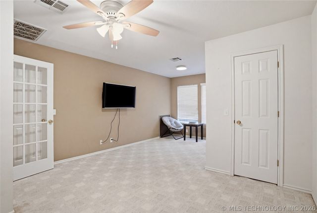 11421 S Mulberry Lane, Jenks, OK 74037