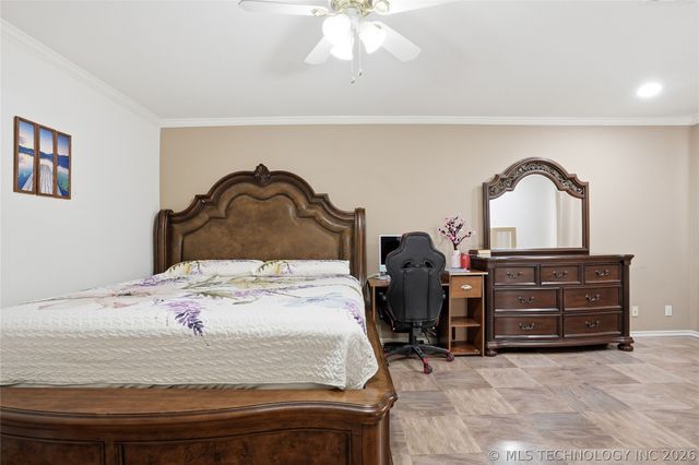 11421 S Mulberry Lane, Jenks, OK 74037