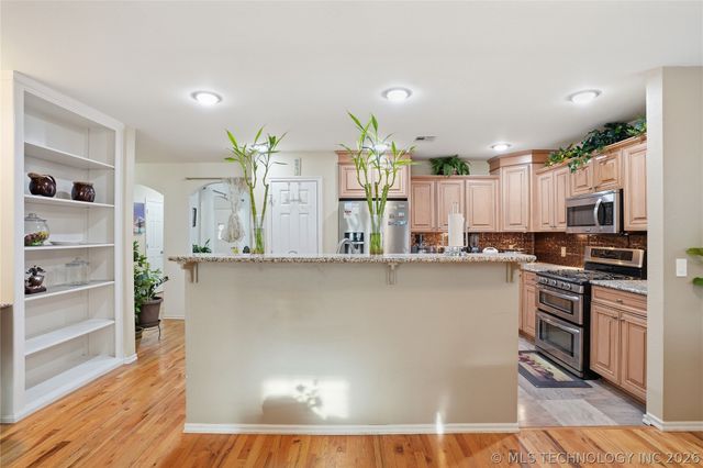 11421 S Mulberry Lane, Jenks, OK 74037