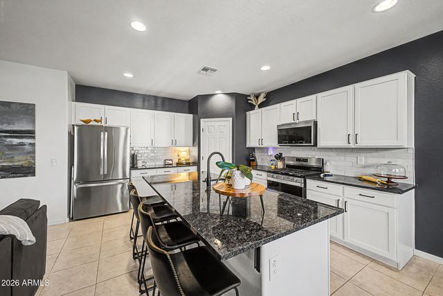 5637 W COPLEN FARMS Road, Laveen, AZ 85339
