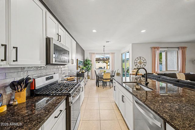 5637 W COPLEN FARMS Road, Laveen, AZ 85339