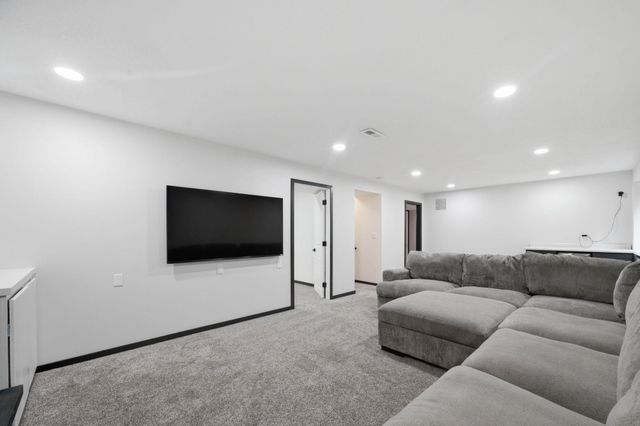 11710 W Murdock, Wichita, KS 67212