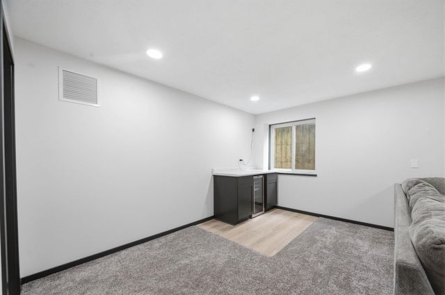 11710 W Murdock, Wichita, KS 67212