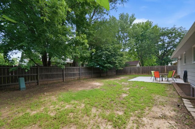 11710 W Murdock, Wichita, KS 67212
