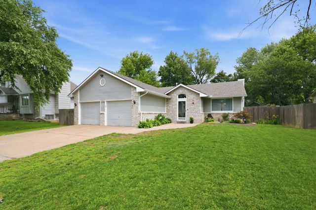 11710 W Murdock, Wichita, KS 67212