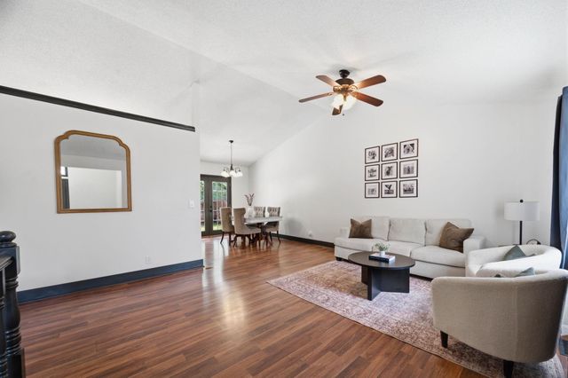 11710 W Murdock, Wichita, KS 67212