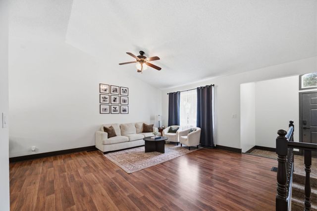11710 W Murdock, Wichita, KS 67212