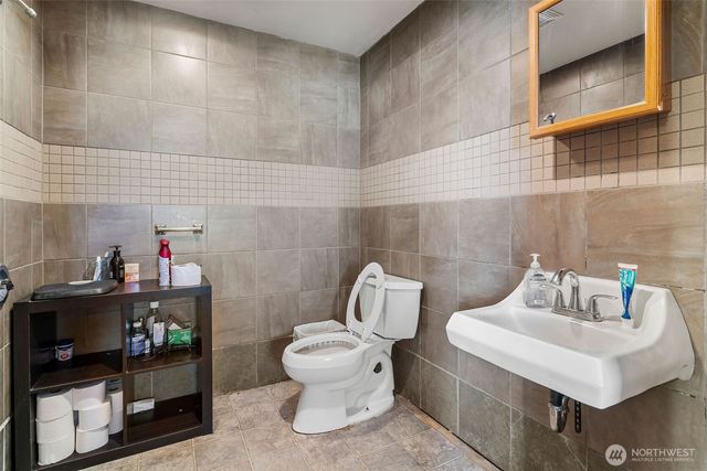 514 N Ash Street, Omak, WA 98841