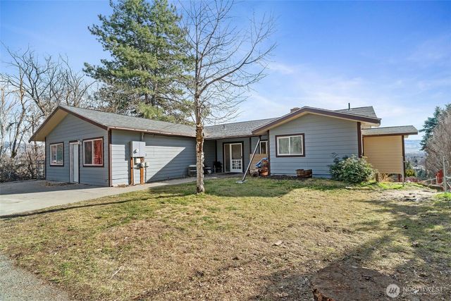 514 N Ash Street, Omak, WA 98841