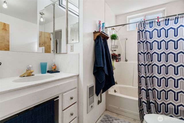 514 N Ash Street, Omak, WA 98841