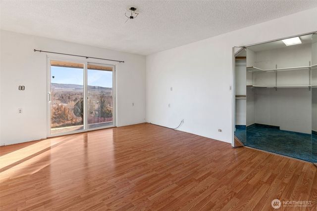 514 N Ash Street, Omak, WA 98841