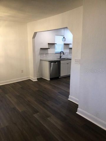 1802 E COMANCHE AVENUE, Tampa, FL 33610