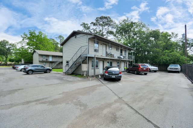 9211 N Green River Drive D, Houston, TX 77078